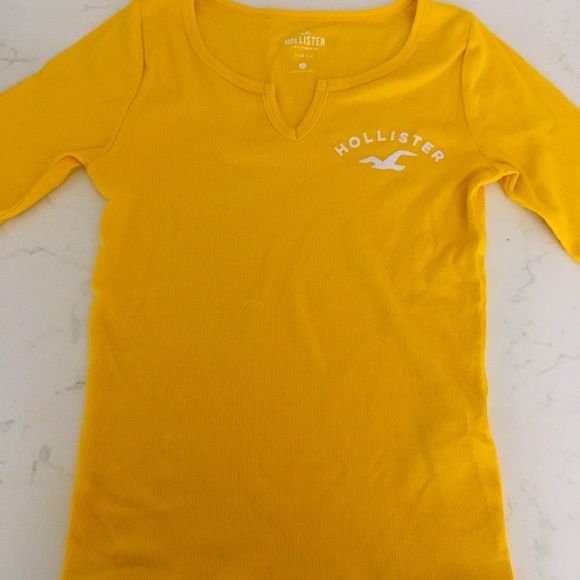 Hollister yellow slim tee - Picture 1 of 3